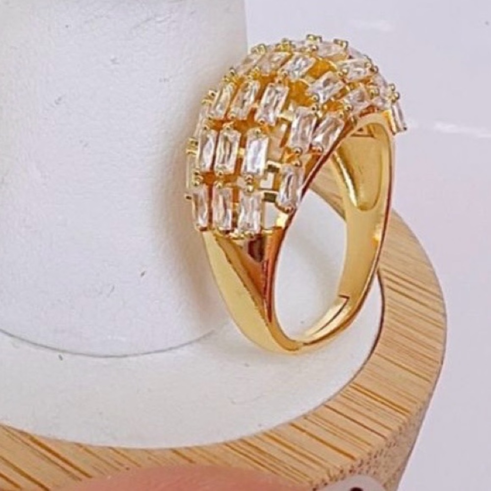 Adjustable Rhodium Ring - Gold Tone